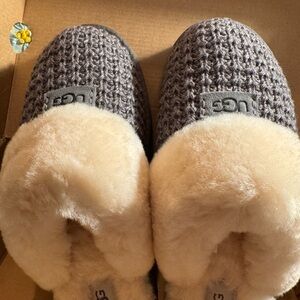 NEW UGG COZY KNIT SHEARLING SWEATER SLIPPERS CHARCOAL